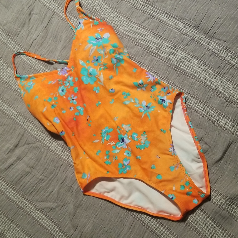 One piece bathing suit